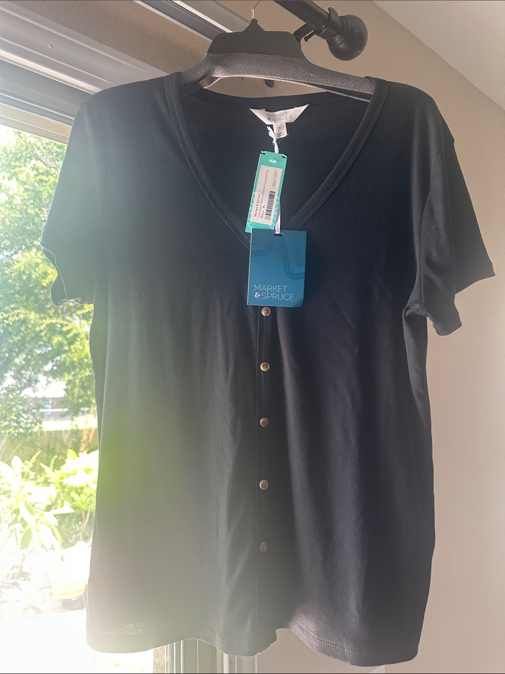 Market & Spruce Black Short Sleeve V-Neck Button Front Top